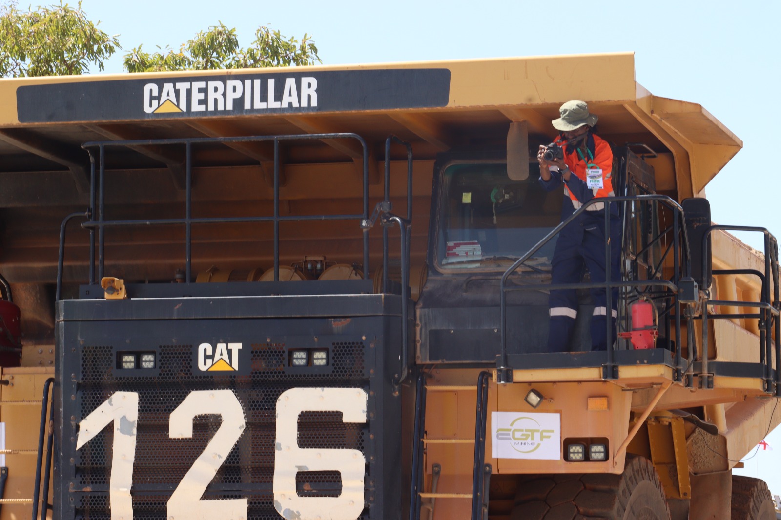 Équipement CAT sur site minier